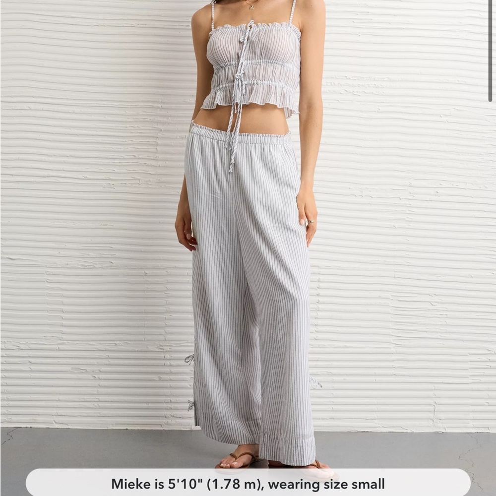 American Eagle Outfitters Striped Pants - Black and White